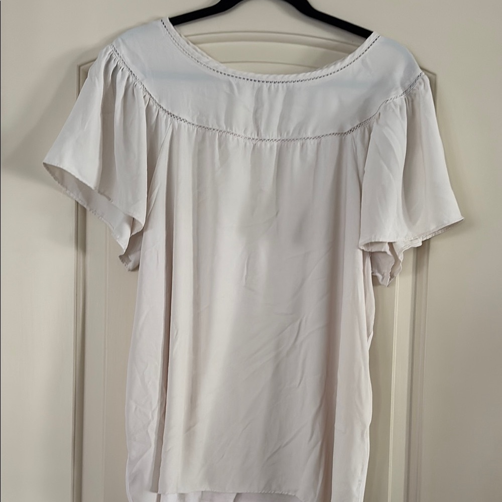 Ann Taylor LOFT Cream Mixed Materials Blouse Women's Top size XL EUC